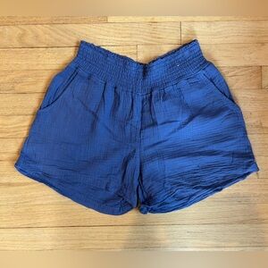 Women’s flowy shorts | Size M